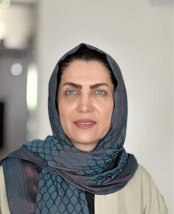 دکتر شیده شاکرزاده متخصص قلب و عروق